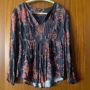 Lucky Brand, size small, V-neck tunic